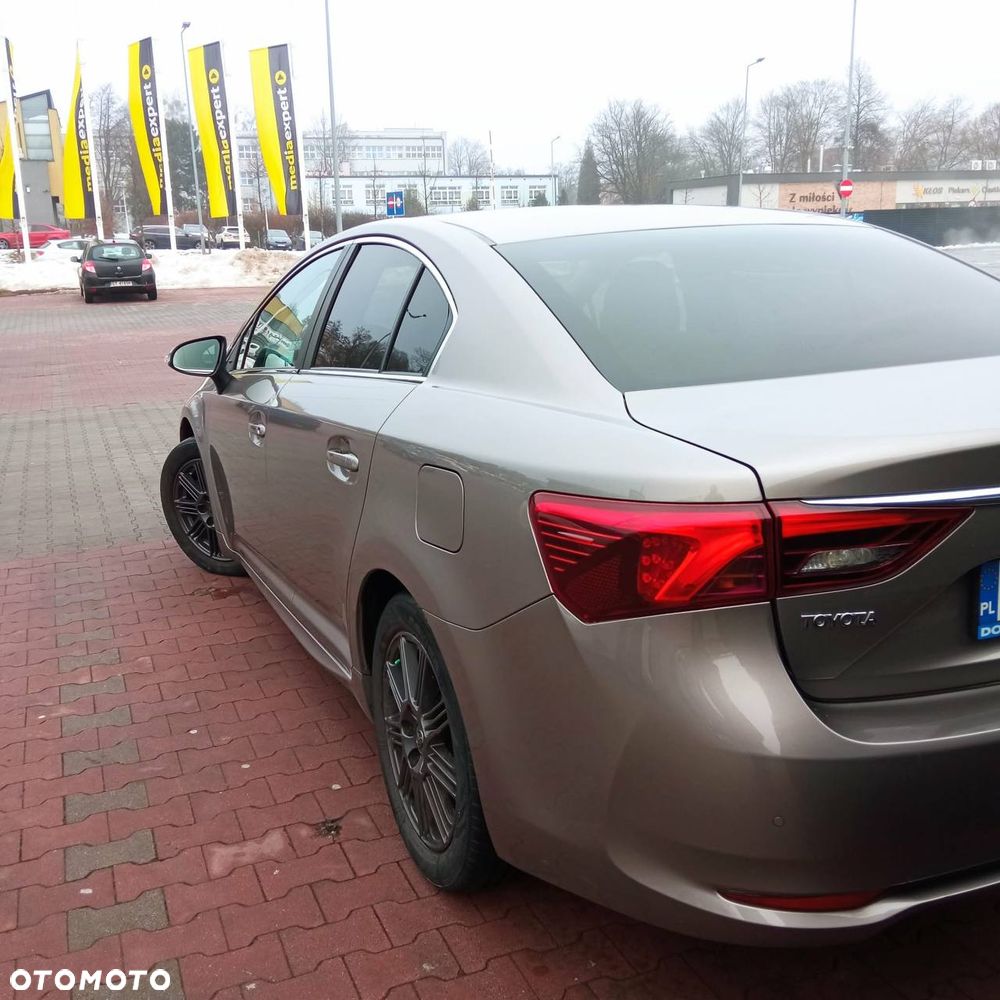 Toyota Avensis 1.8 Prestige - 3