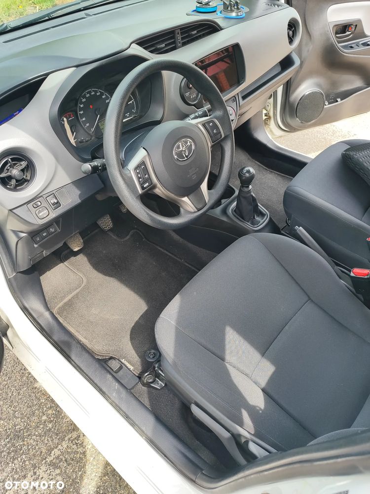 Toyota Yaris 1.5 Active - 9