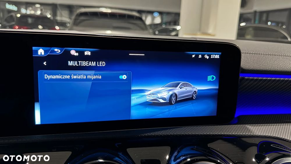 Mercedes-Benz CLA 180 Progressive 7G-DCT - 22