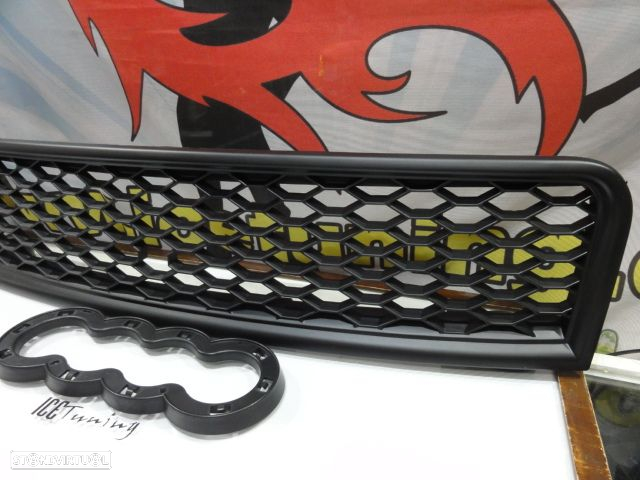 Grelha frontal em plástico Audi A4 8e, B6 01-04 RS4 LOOK em preto mate - 9