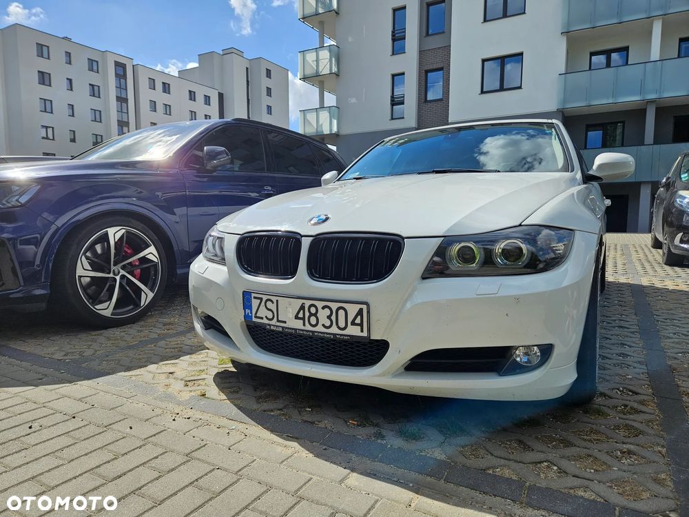 BMW Seria 3 320i - 12