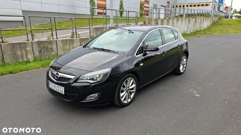 Opel Astra 1.6 Turbo Edition - 2