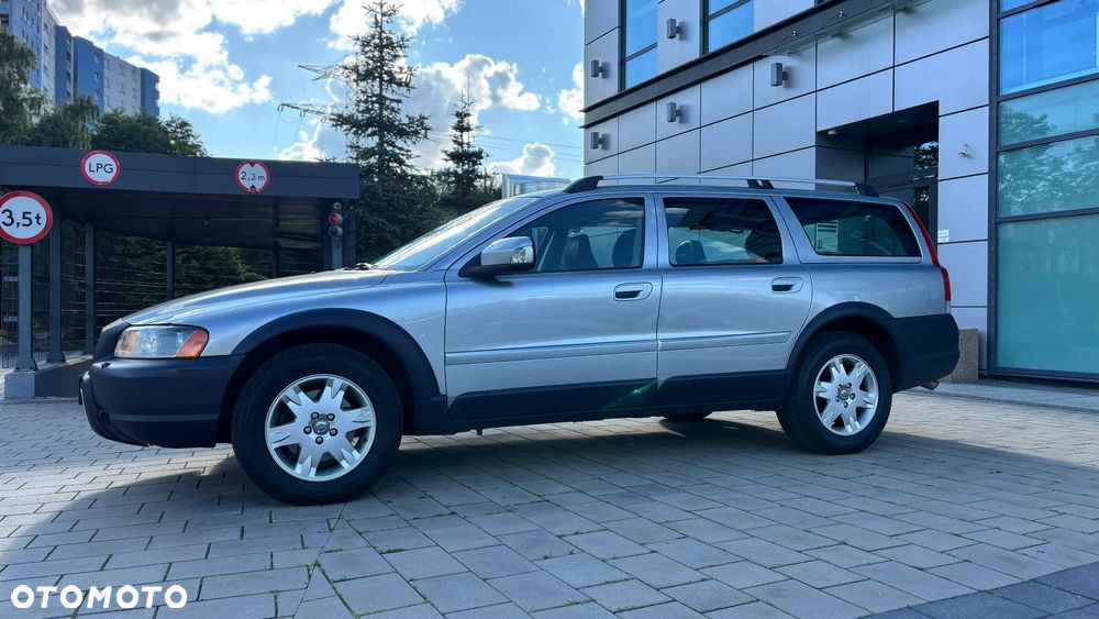 Volvo XC 70 D5 AWD Summum - 1