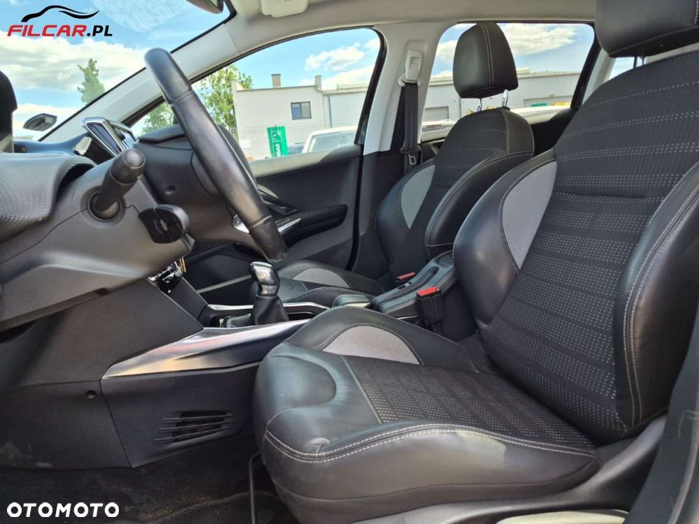 Peugeot 2008 - 6