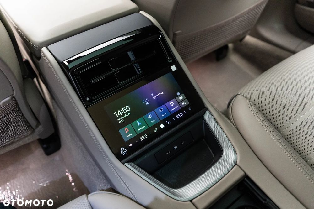 Porsche Panamera 4 E-Hybrid PHEV - 28