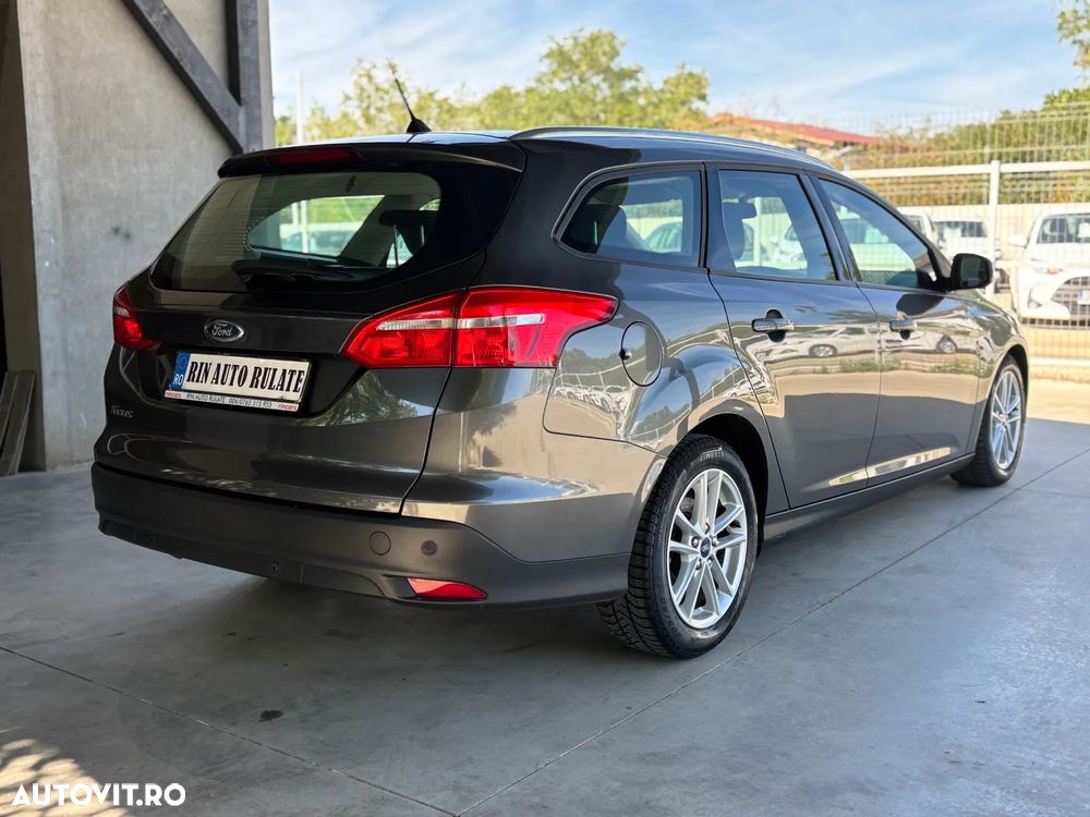 Ford Focus - 7