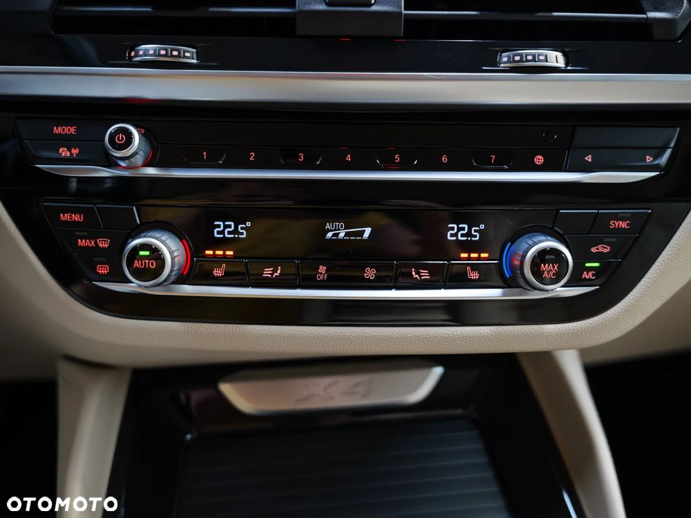 BMW X4 xDrive20i GPF Advantage sport - 30