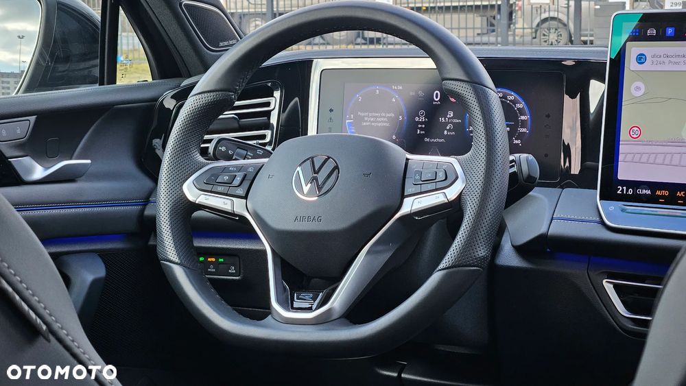Volkswagen Tiguan - 28