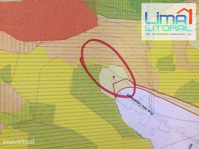 TERRENO COM POTENCIAL CONSTRUTIVO - Grande imagem: 3/4