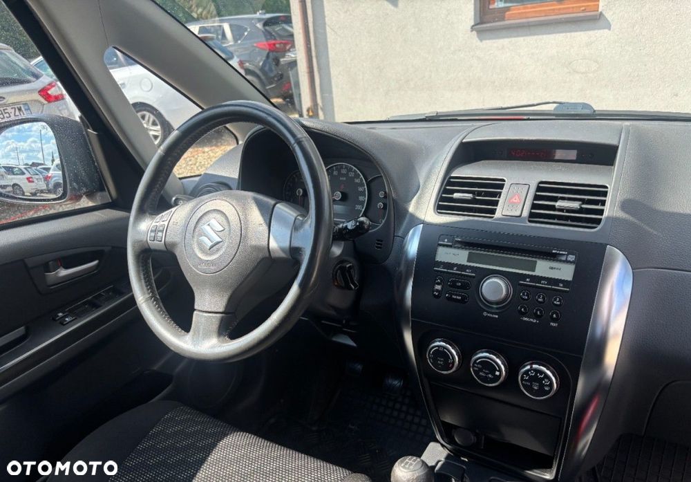 Suzuki SX4 - 12