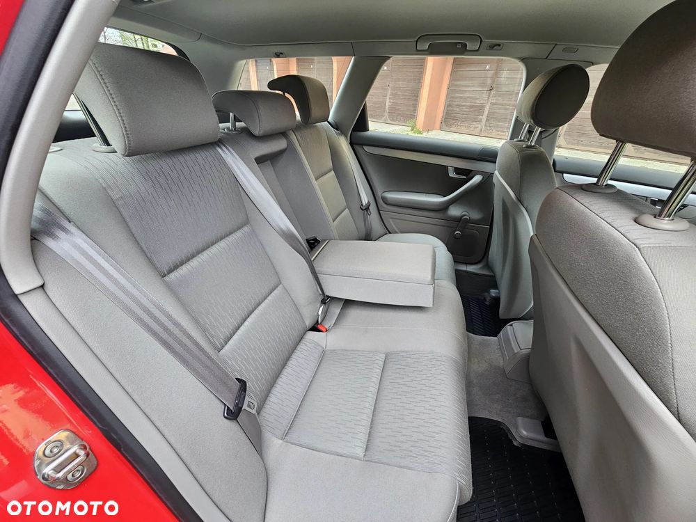 Audi A4 Avant 2.0 TDI - 19