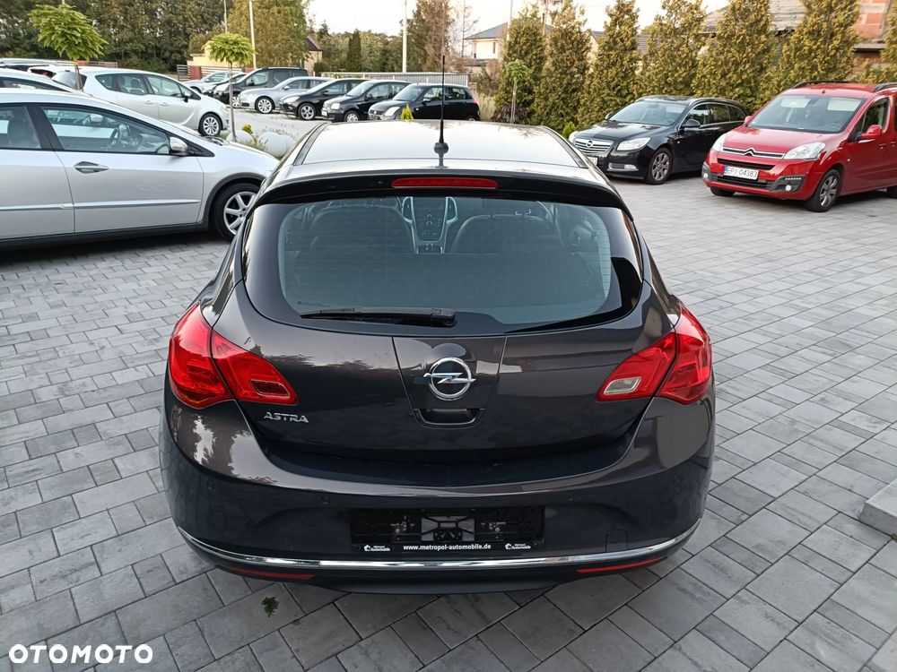 Opel Astra - 10