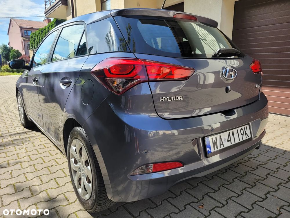 Hyundai i20 1.4 Intro Edition - 10