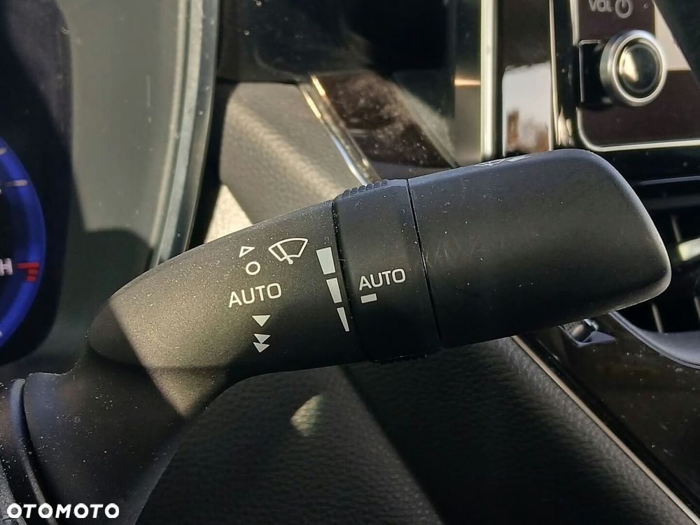 Toyota Corolla - 30