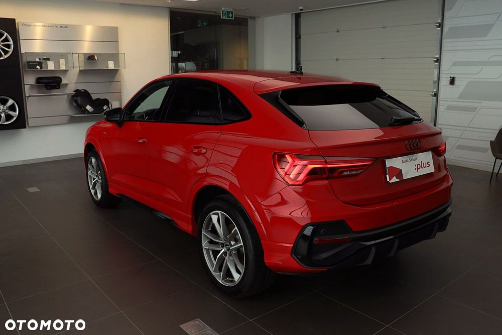 Audi Q3 Sportback - 4