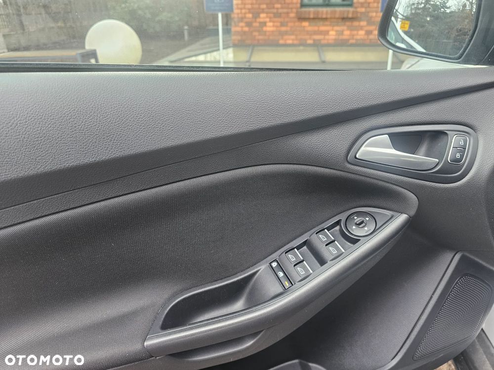 Ford Focus 1.5 TDCi DPF Start-Stopp-System Titanium - 25