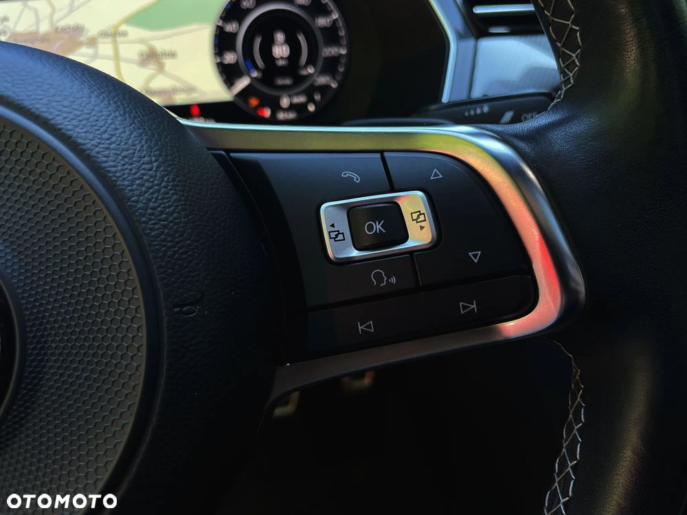 Volkswagen Arteon 2.0 TDI Bi-Turbo SCR 4Mot R-Line Edition DSG - 24