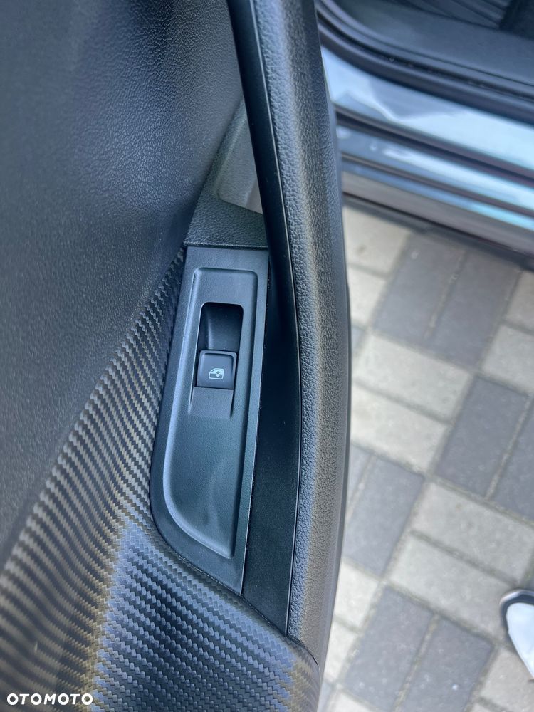 Skoda Kamiq 1.5 TSI Monte Carlo DSG - 13