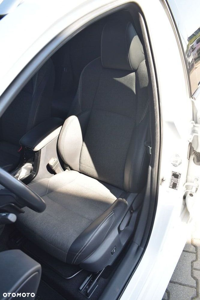 Toyota Corolla 2.0 Hybrid Comfort - 9