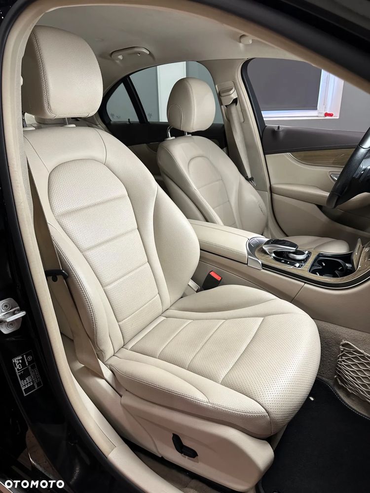Mercedes-Benz Klasa C 200 7G-TRONIC Avantgarde - 27