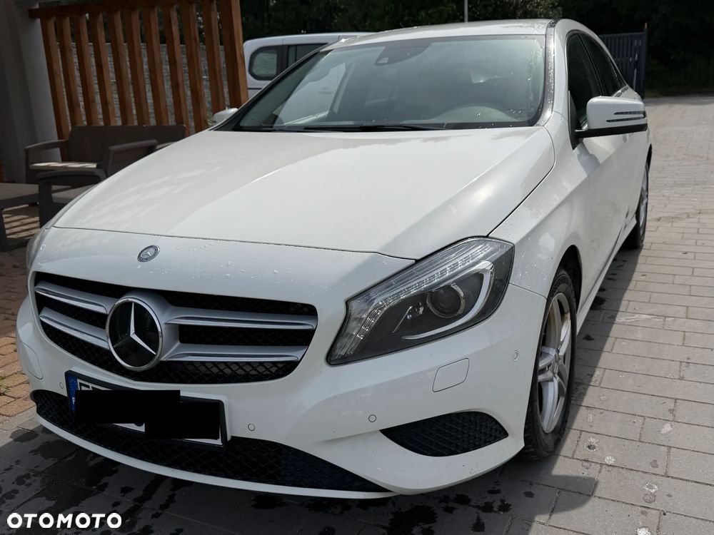 Mercedes-Benz Klasa A 180 d BlueEFFICIENCY Edition Style - 3