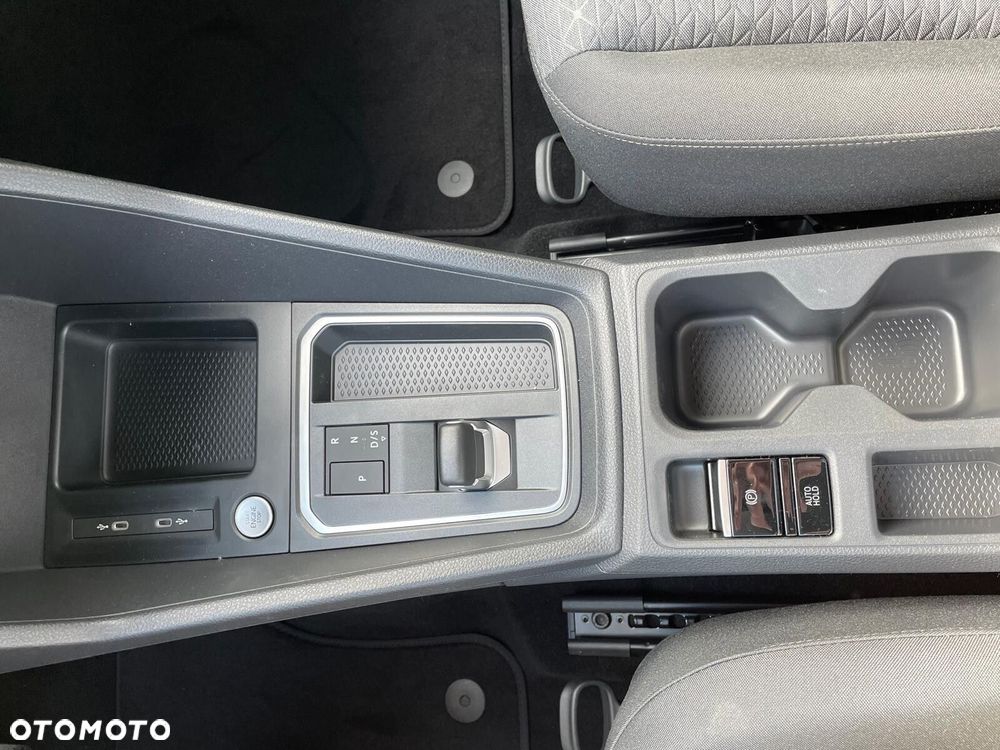 Ford Tourneo Connect - 18