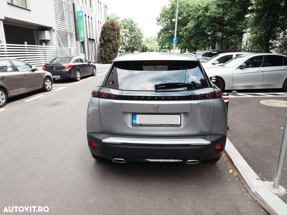 Peugeot 2008 1.2 L PureTech STT EAT8 Allure - 7