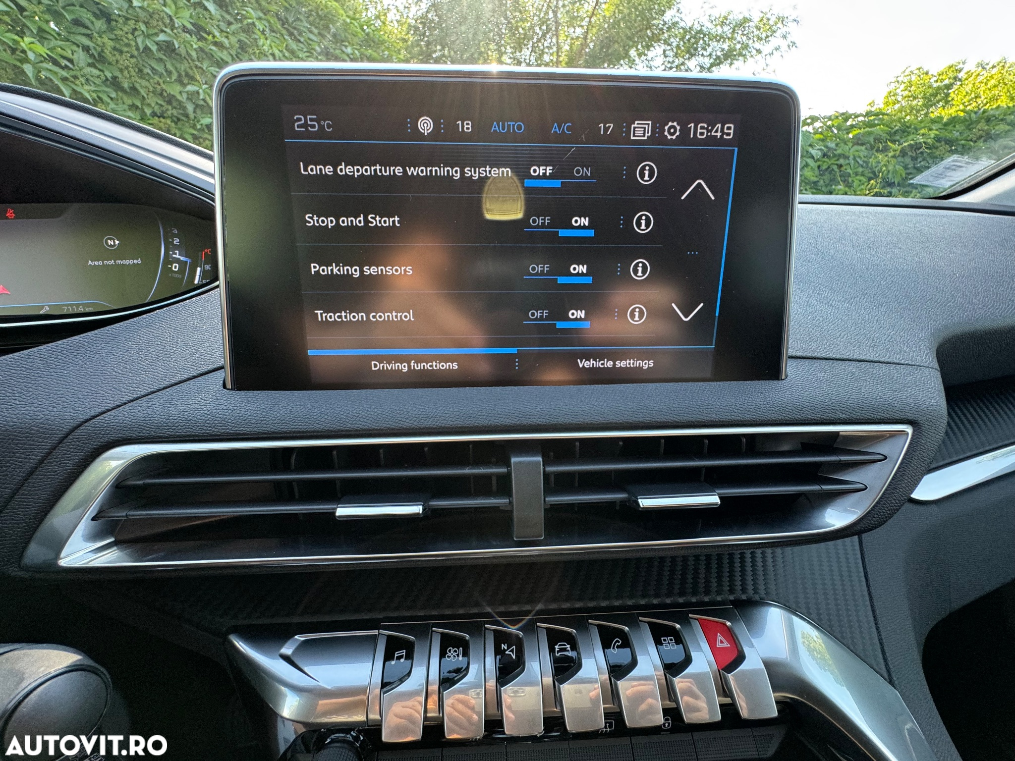 Peugeot 3008 1.5 BlueHDI S&S EAT8 Allure - 17