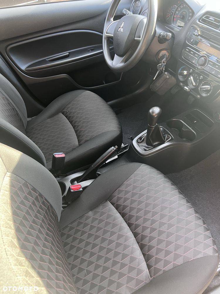 Mitsubishi Space Star - 7