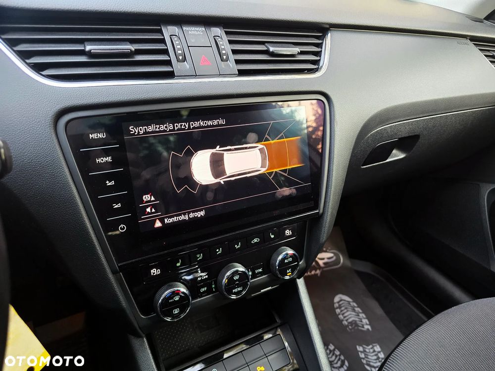 Skoda Octavia 2.0 TDI DSG Premium Edition - 22