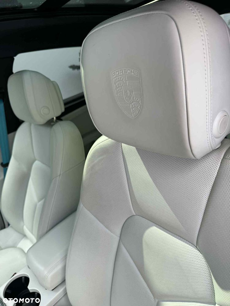 Porsche Macan T - 13