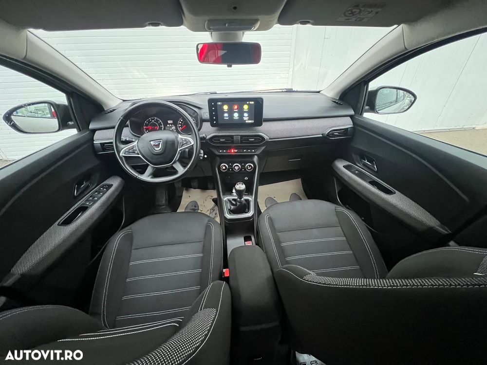 Dacia Logan TCe 90 MT6 Prestige - 9