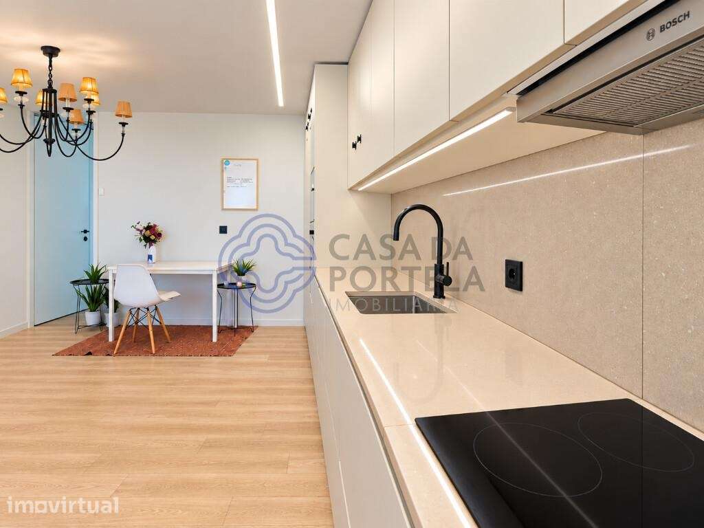 T2 Seminovo no Último Piso com Vista de Mar | Aldoar, Foz do Douro e N - Grande imagem: 5/30