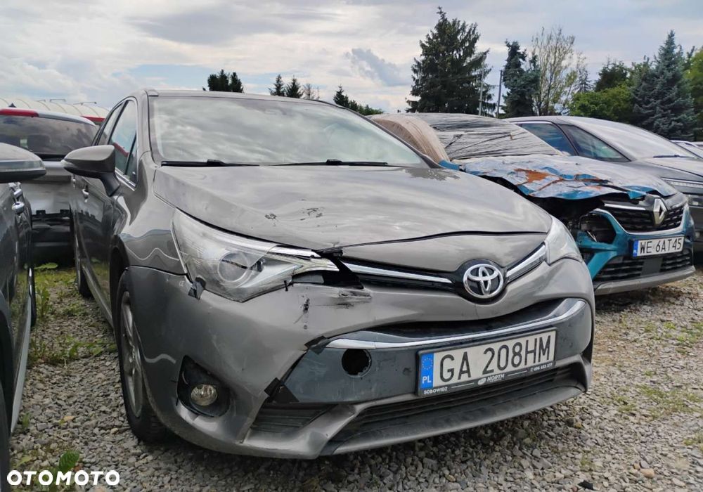Toyota Avensis - 3