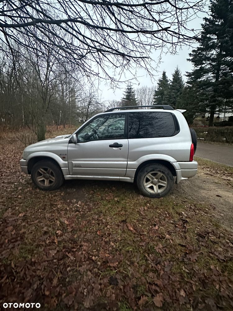 Suzuki Grand Vitara 1.6 - 9