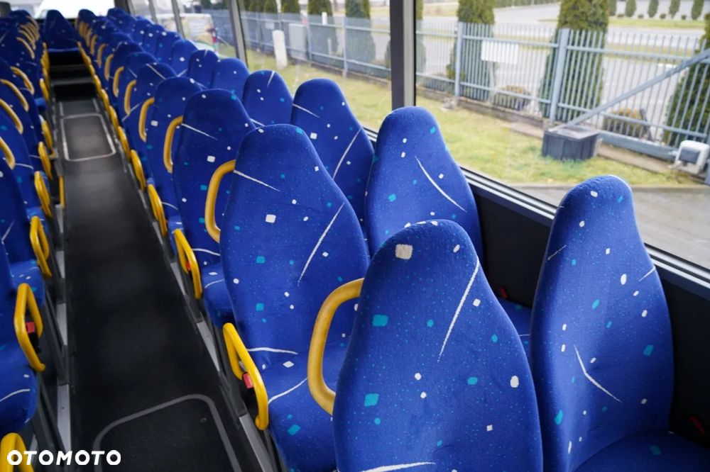 Mercedes-Benz INTOURO / 12 METRÓW / EURO 5 / MANUAL / SPROWADZONY / - 32