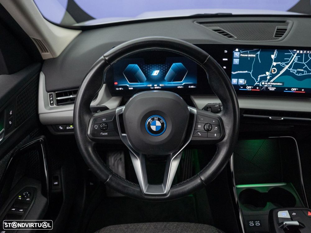 BMW iX1 xDrive30 - 17