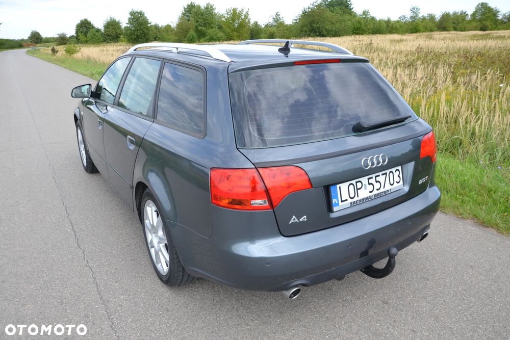 Audi A4 Avant - 11