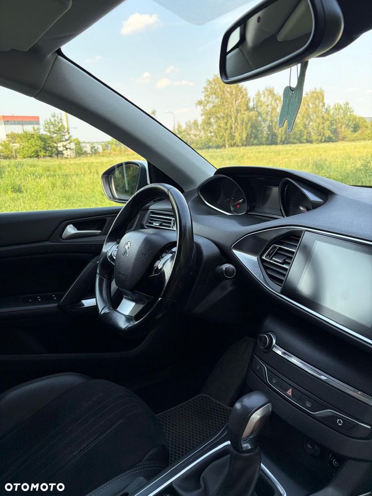 Peugeot 308 BlueHDi FAP 150 EAT6 Stop & Start Allure - 15