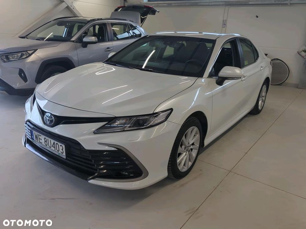Toyota Camry 2.5 Hybrid Comfort CVT - 1