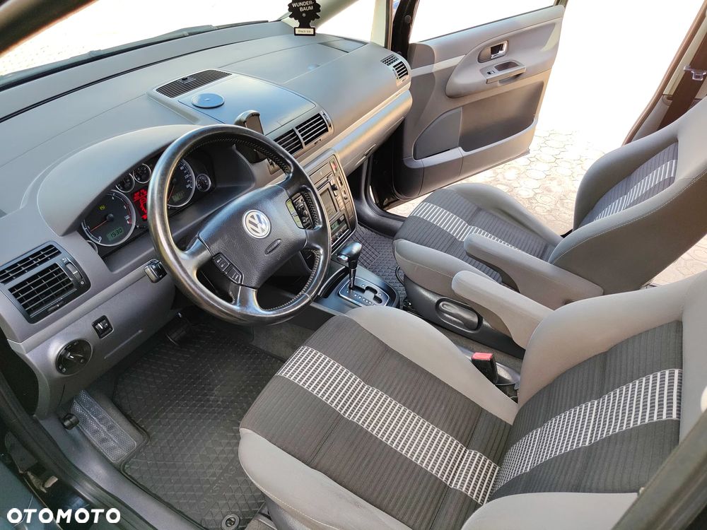 Volkswagen Sharan - 16
