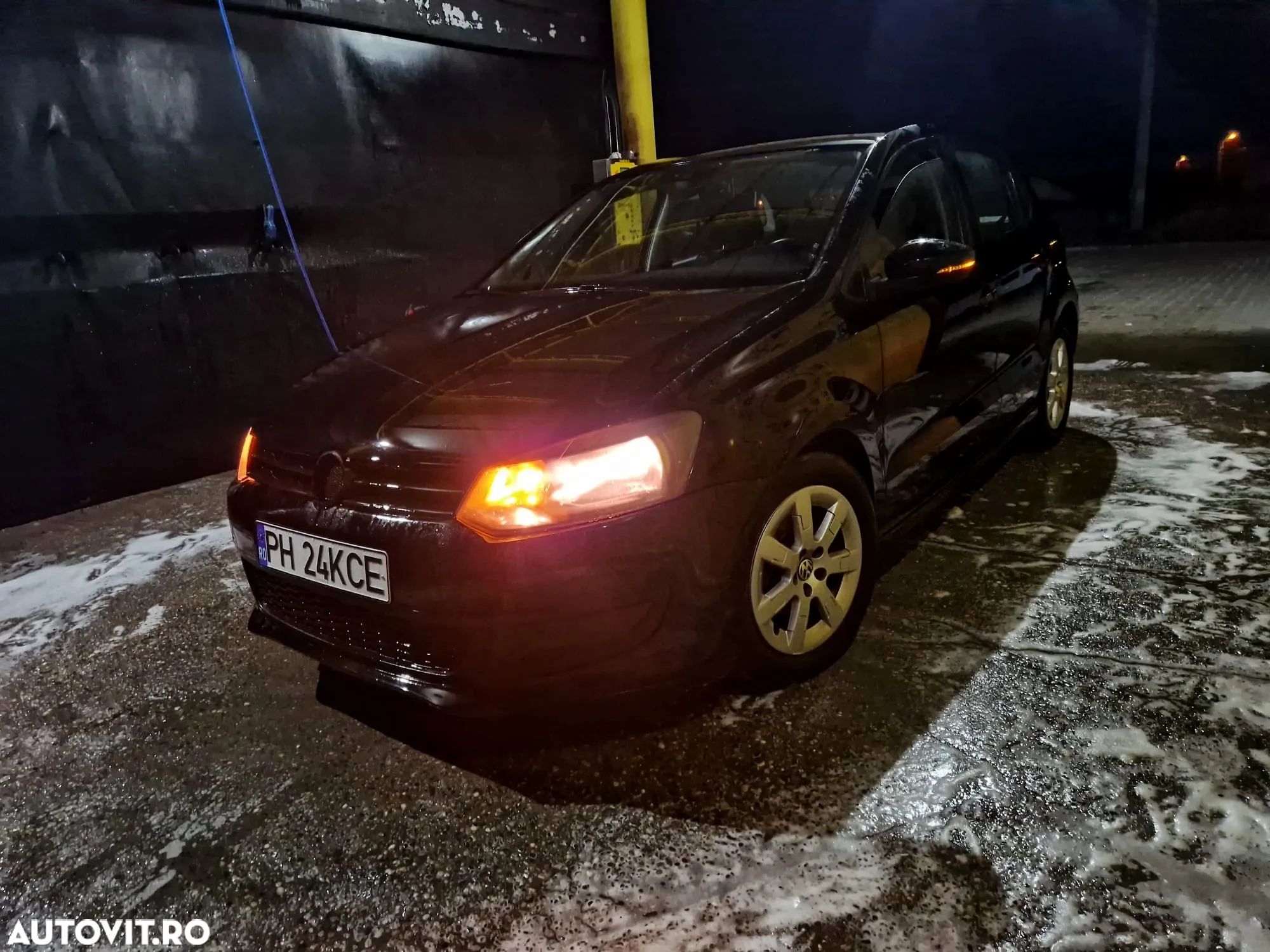 Volkswagen Polo - 1