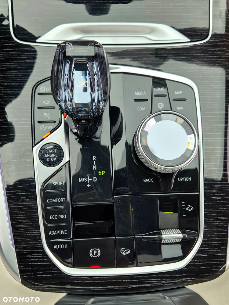 BMW X7 M50i sport - 29