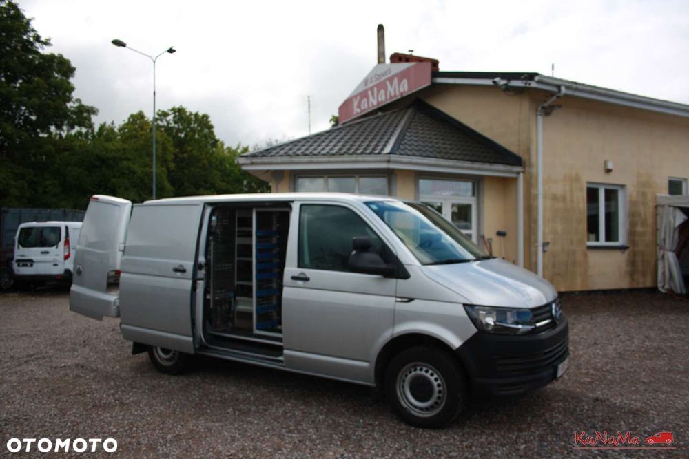 Volkswagen Transporter - 11
