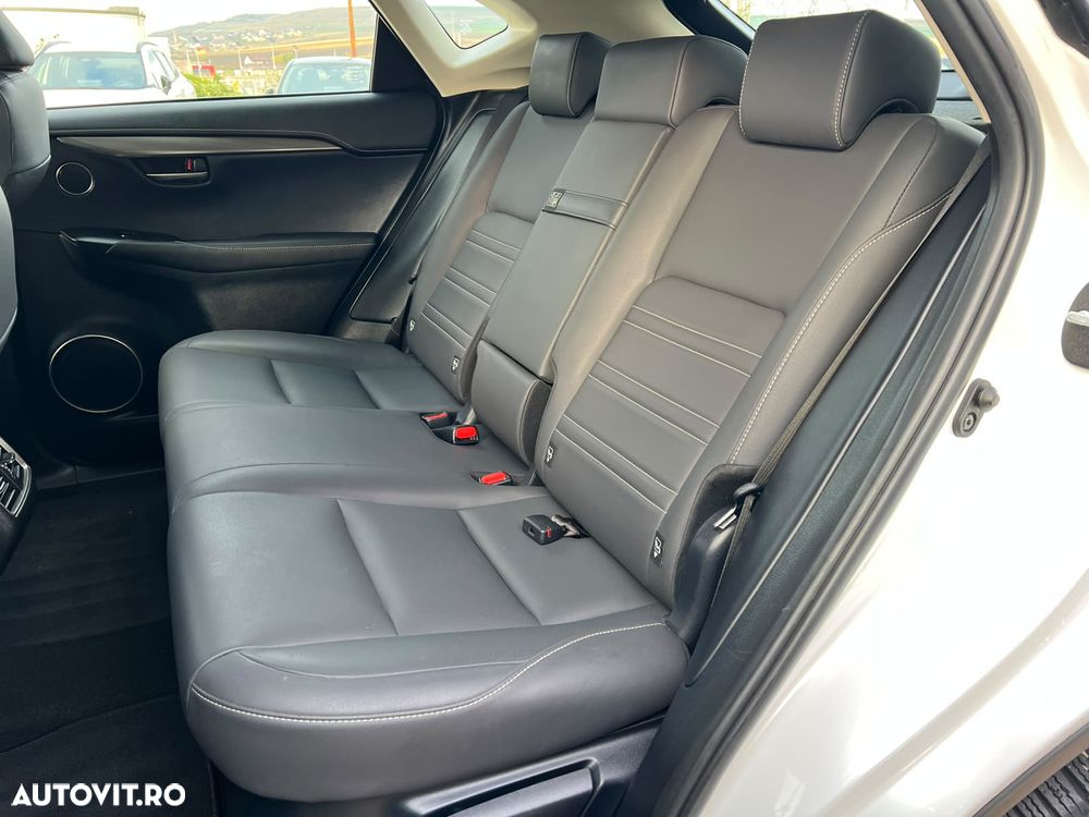 Lexus Seria NX 300h AWD Business - 29