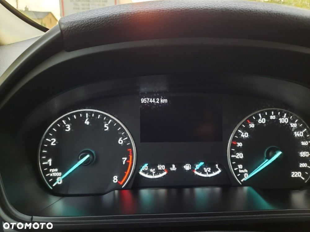 Ford EcoSport - 27
