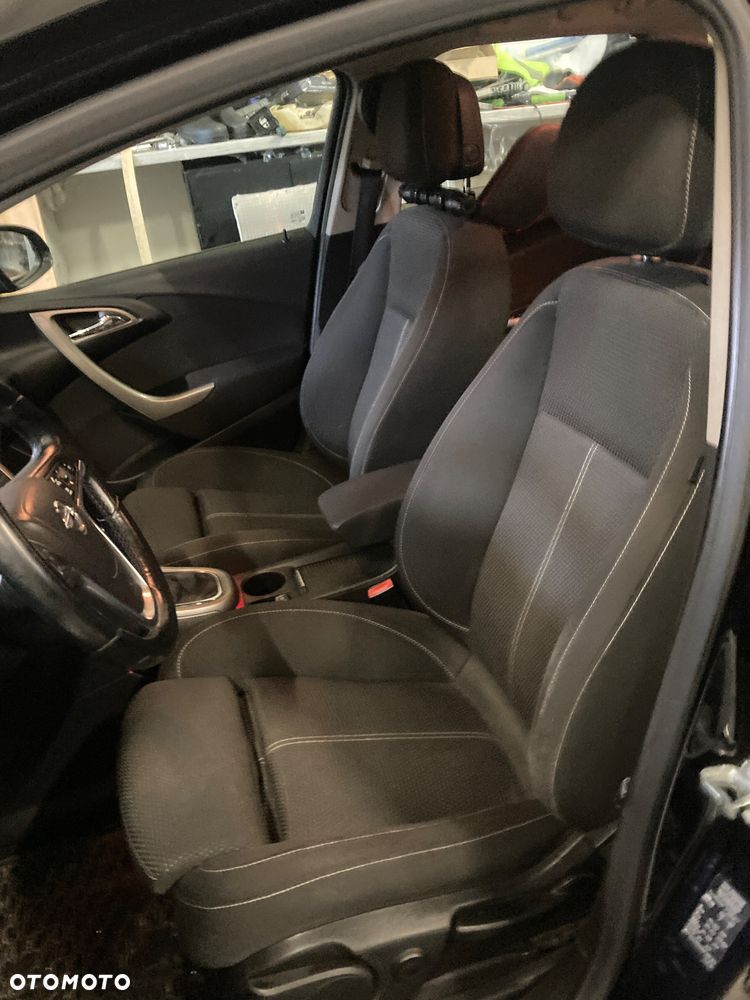 Opel Astra IV 1.4 T Sport - 16