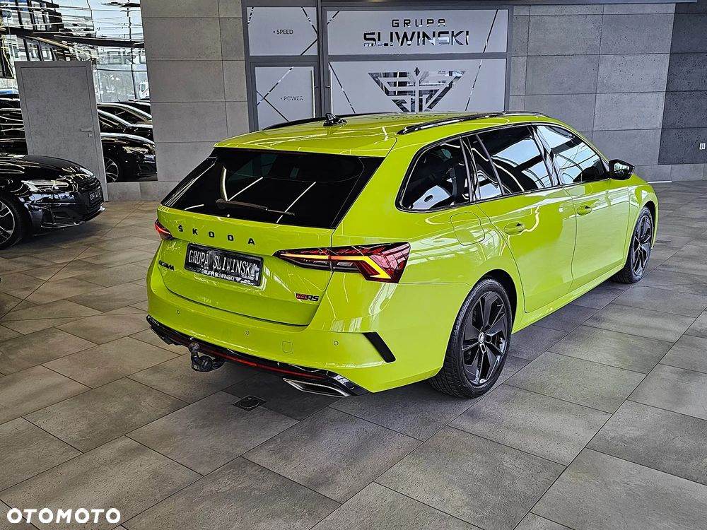 Skoda Octavia 2.0 TDI DSG RS - 9