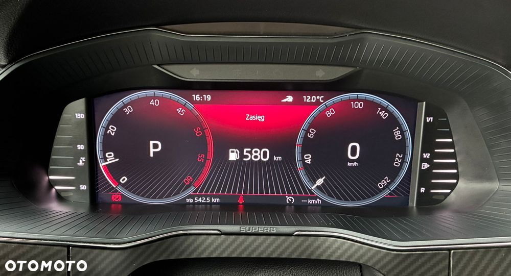 Skoda Superb 2.0 TDI SCR Sportline DSG - 19