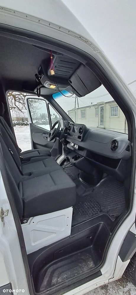 Mercedes-Benz SPRINTER - 18